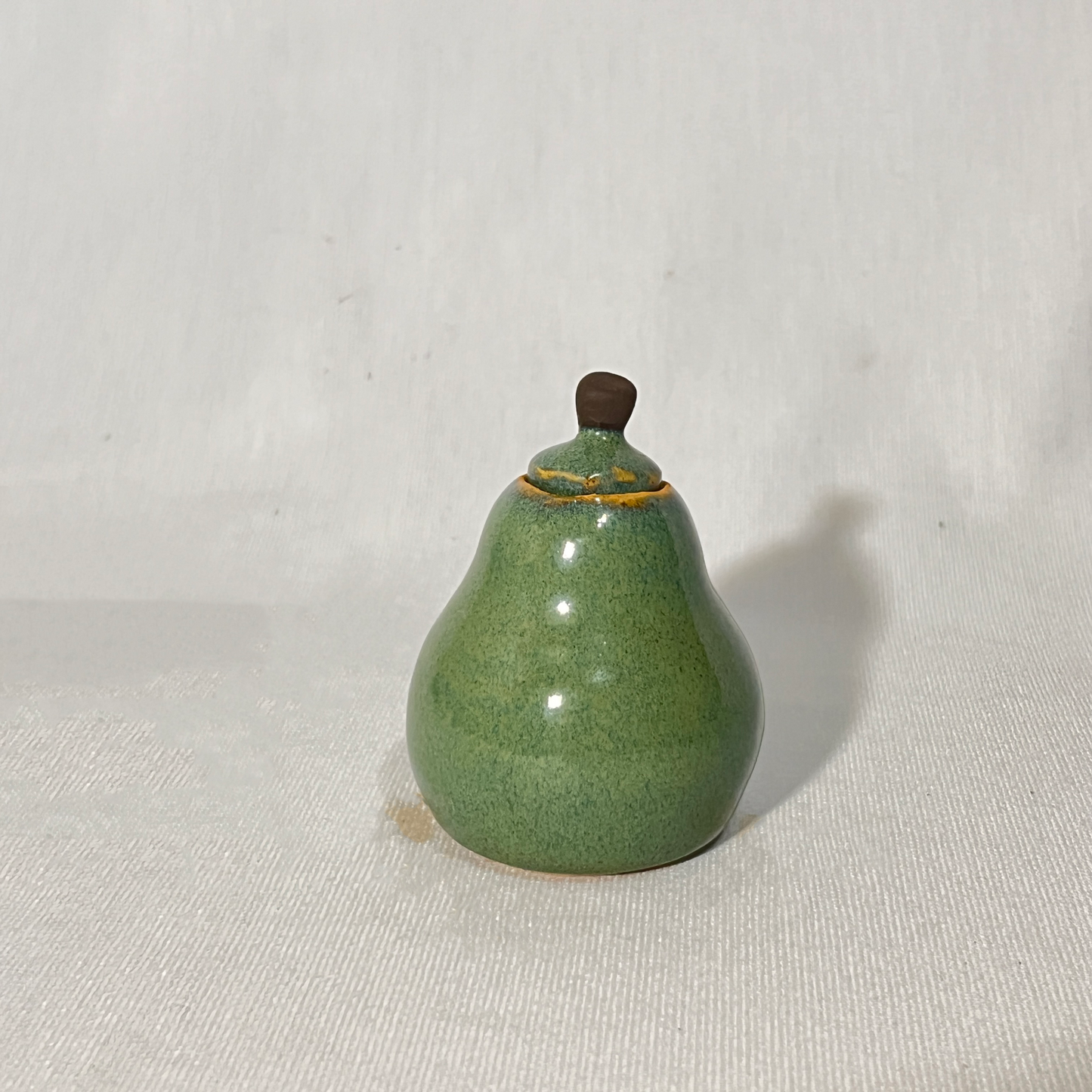 Micro Pear Pot